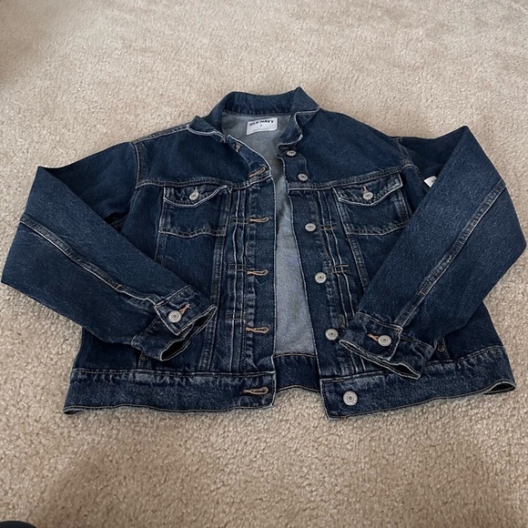 NWT Women’s Old Navy Denim Jacket! - Picture 1 of 6